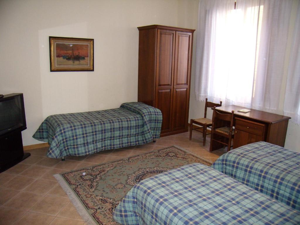 Hotel Savoia E Campana Montecatini Terme Habitación foto